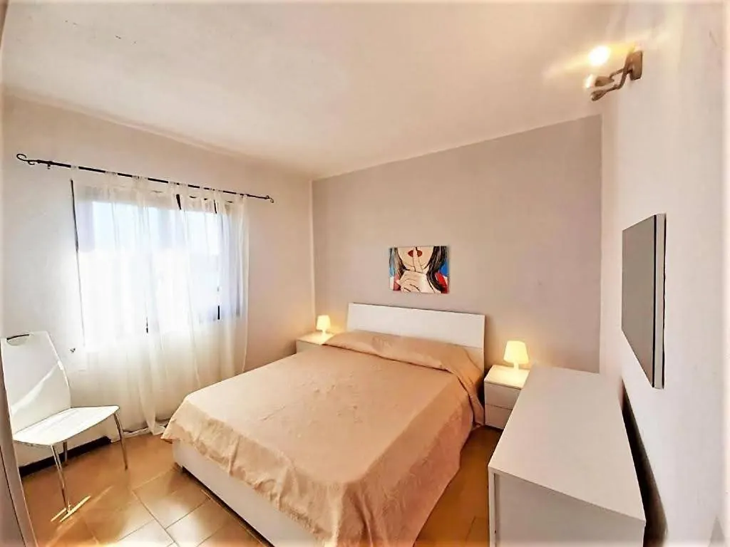 Residenze Golfo Di Marinella Lägenhet 0*, Marinella (Sardinia)
