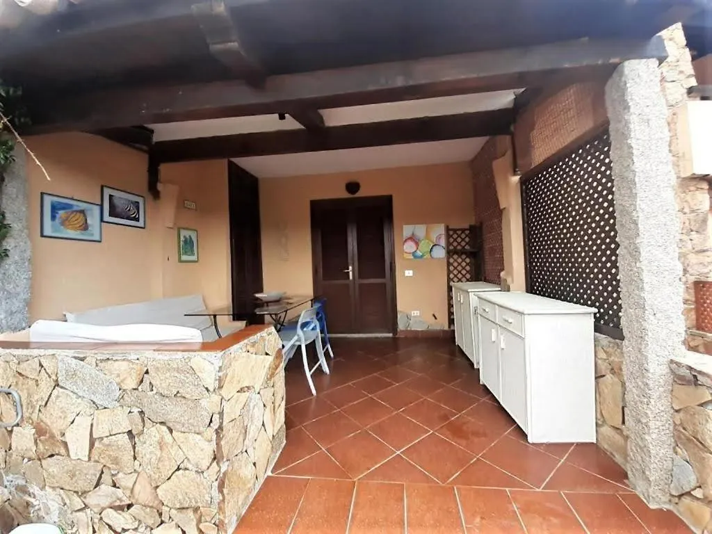 Residenze Golfo Di Marinella Lägenhet Italien